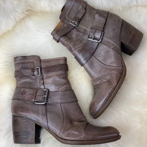 Naya Virtue leather buckled ankle boot size 9